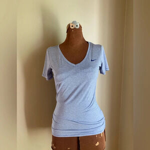 Nike t shirt, the nike tee, athletic cut